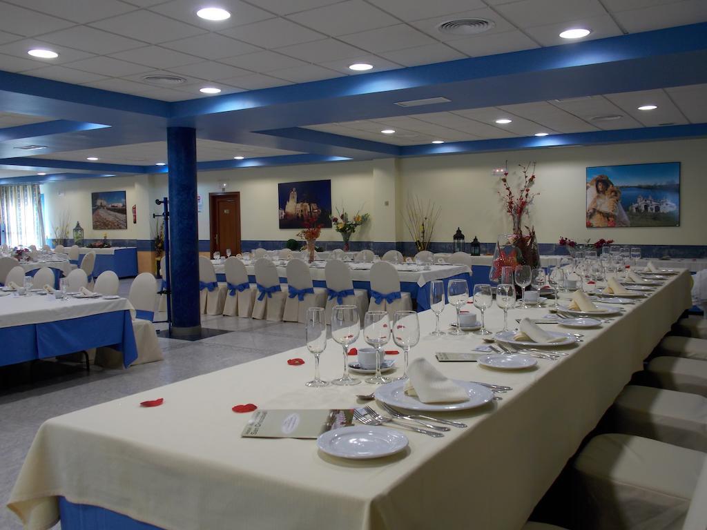 Hotel San Cristobal Coria Luaran gambar