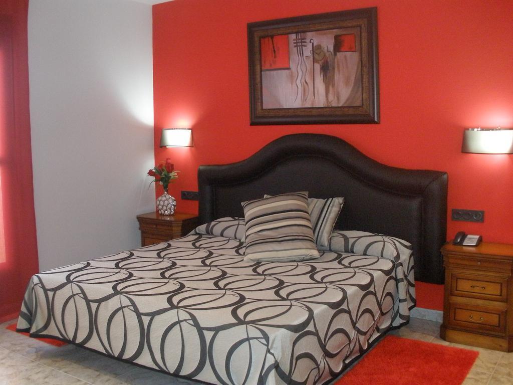 Hotel San Cristobal Coria Bilik gambar